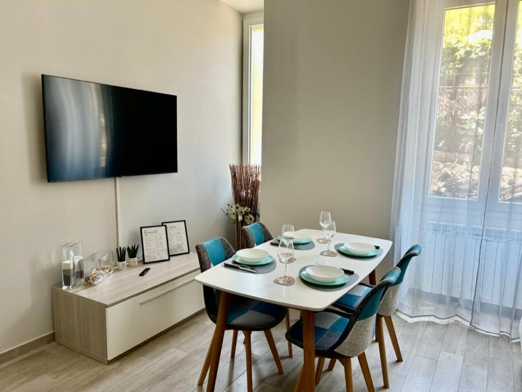La Tana Del Geco - 10 Min A Piedi Dal Mare Apartment Sanremo Bagian luar foto